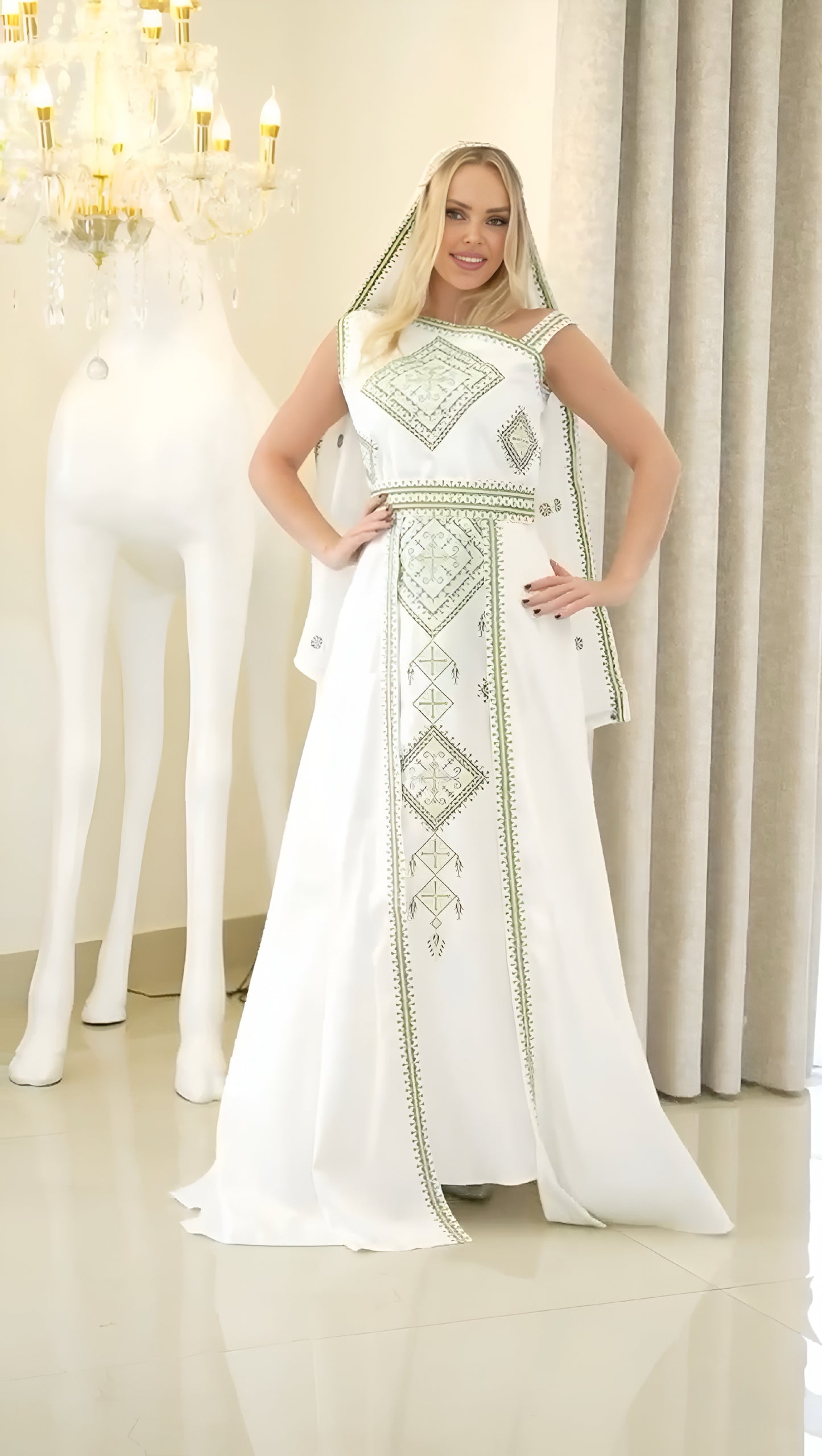 Imperial Grace Thobe