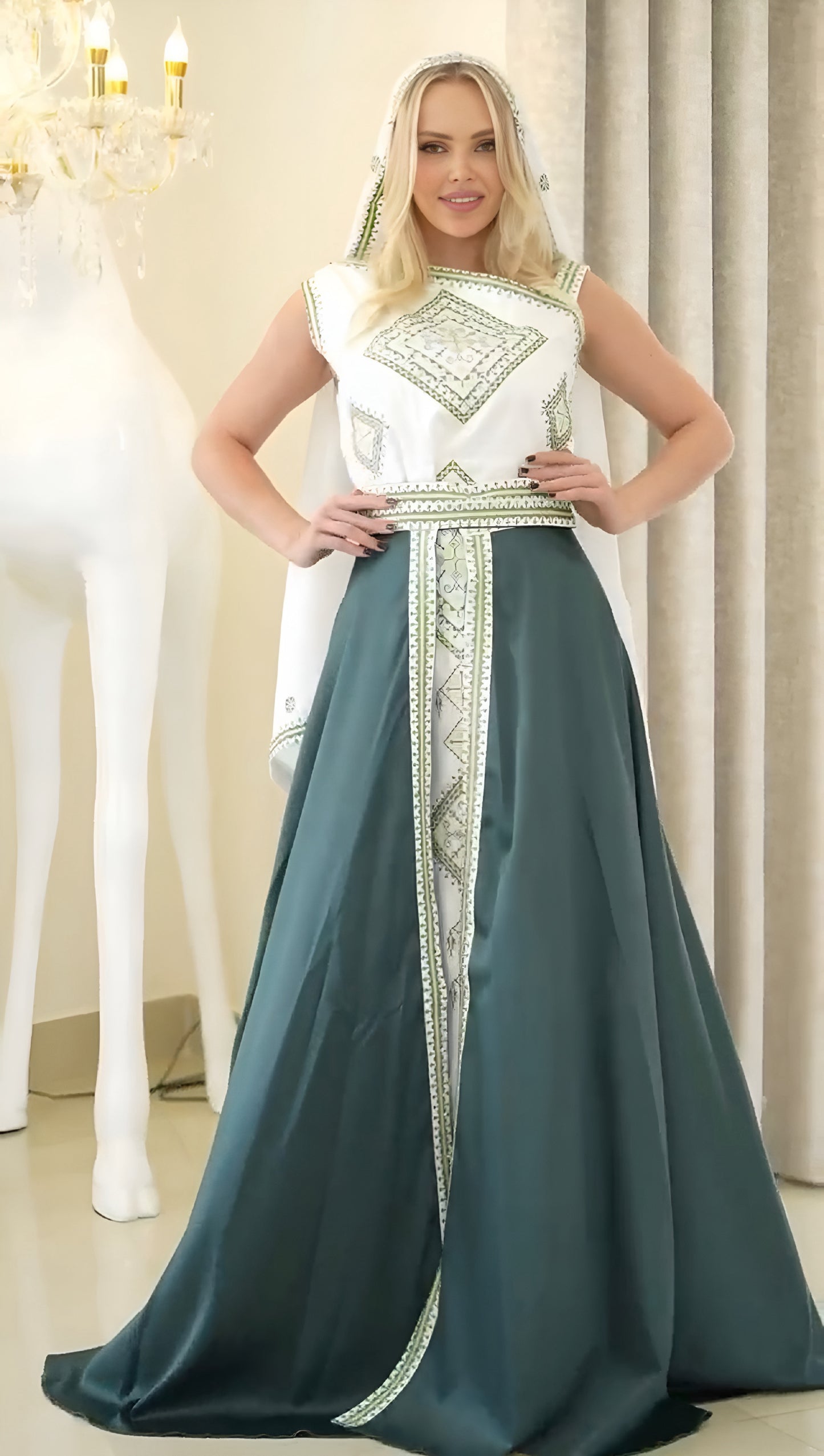 Majestic Veil Thobe
