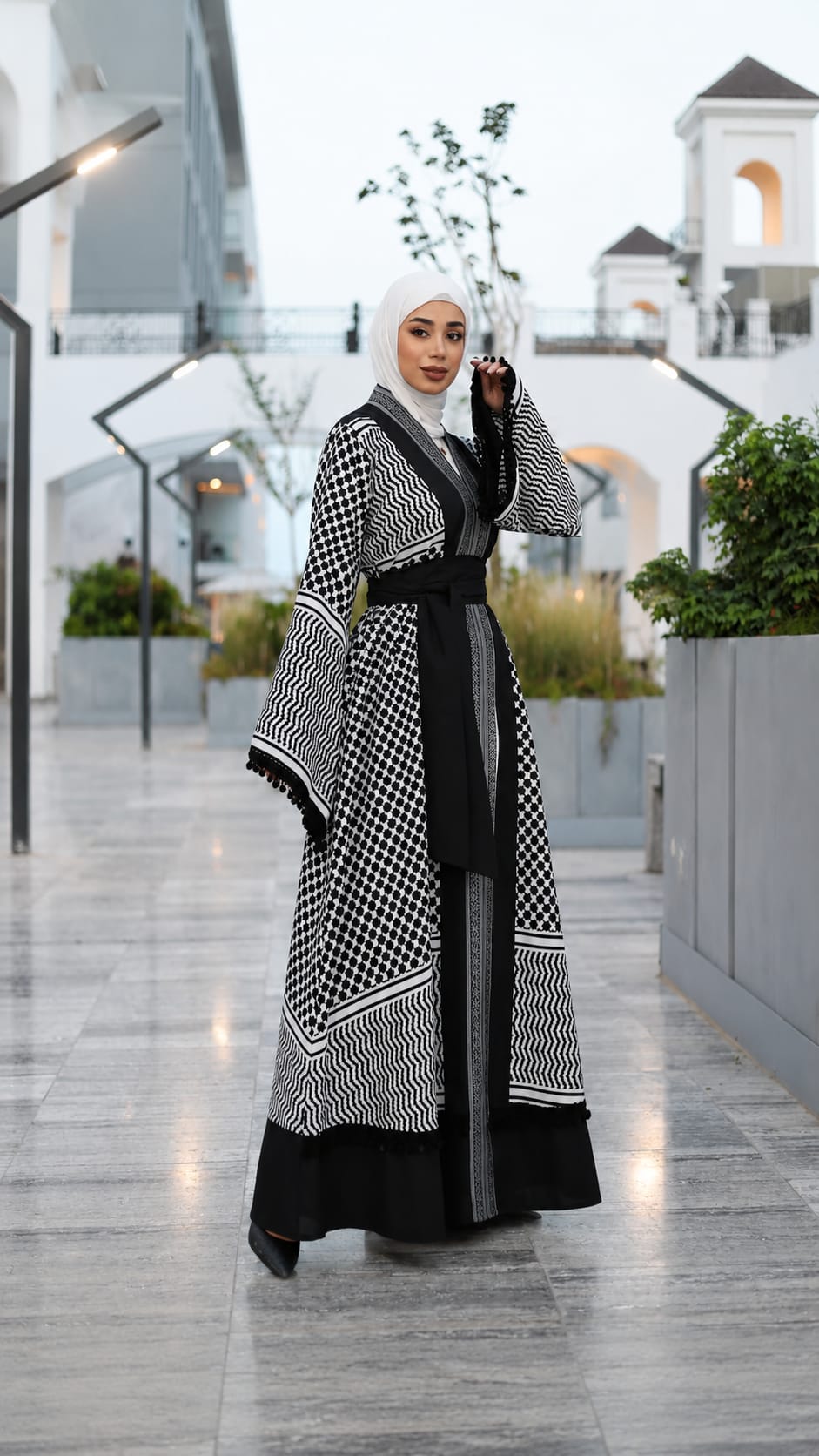 Kufiya Abaya 2