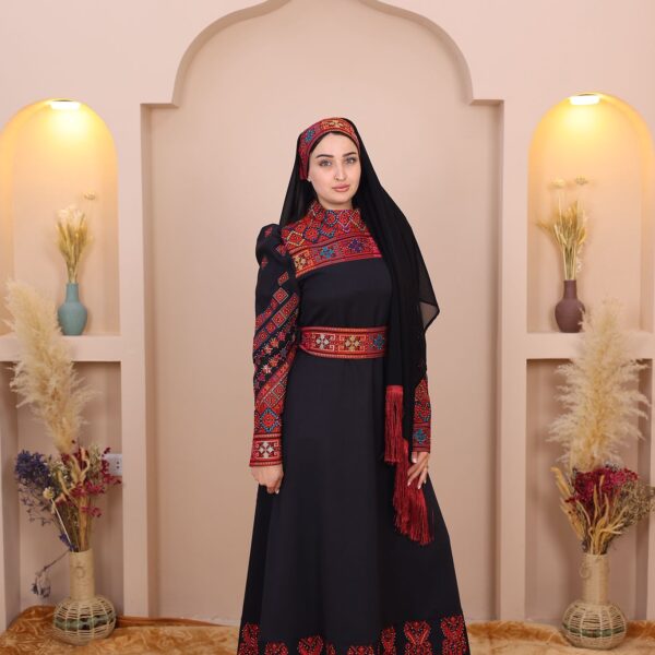 ثوب تيجان