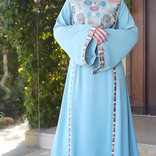 ثوب الزهور الملكي