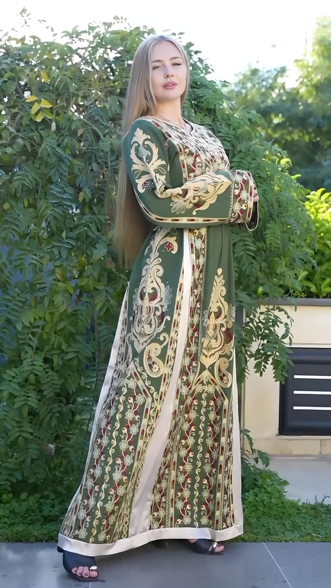 ثوب المناجل