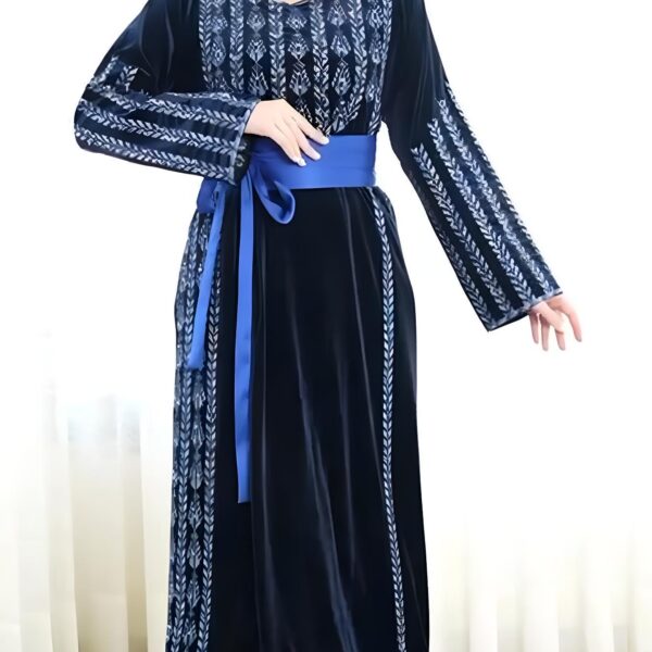 ثوب عروق الزيتون المخملي