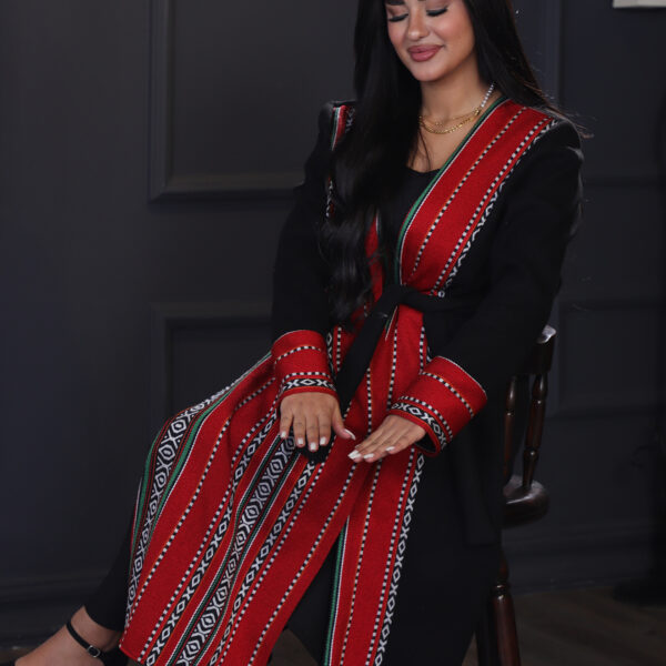 جوخ قصير مع سكارف